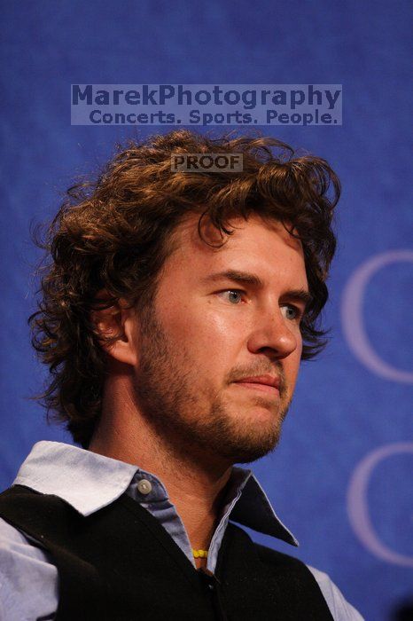 Blake Mycoskie, founder of TOMS shoes, donates one pair of shoes to a third world country for every pair of shoes they sell.  Day one of the 2nd Annual Clinton Global Initiative University (CGIU) meeting was held at The University of Texas at Austin, Friday, February 13, 2009.

Filename: SRM_20090213_16545550.jpg
Aperture: f/2.8
Shutter Speed: 1/400
Body: Canon EOS 20D
Lens: Canon EF 300mm f/2.8 L IS