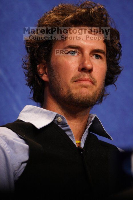 Blake Mycoskie, founder of TOMS shoes, donates one pair of shoes to a third world country for every pair of shoes they sell.  Day one of the 2nd Annual Clinton Global Initiative University (CGIU) meeting was held at The University of Texas at Austin, Friday, February 13, 2009.

Filename: SRM_20090213_16551454.jpg
Aperture: f/2.8
Shutter Speed: 1/400
Body: Canon EOS 20D
Lens: Canon EF 300mm f/2.8 L IS