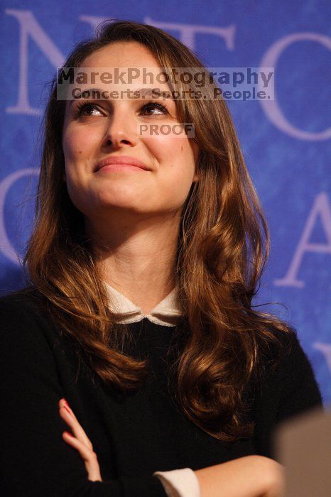 Natalie Portman spoke about micro-loans, especially for women to start their own businesses, in poor and developing countries, at the opening plenary session of the CGIU meeting.  Day one of the 2nd Annual Clinton Global Initiative University (CGIU) meeting was held at The University of Texas at Austin, Friday, February 13, 2009.

Filename: SRM_20090213_16555259.jpg
Aperture: f/2.8
Shutter Speed: 1/320
Body: Canon EOS 20D
Lens: Canon EF 300mm f/2.8 L IS