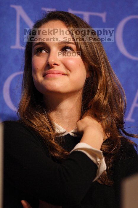 Natalie Portman spoke about micro-loans, especially for women to start their own businesses, in poor and developing countries, at the opening plenary session of the CGIU meeting.  Day one of the 2nd Annual Clinton Global Initiative University (CGIU) meeting was held at The University of Texas at Austin, Friday, February 13, 2009.

Filename: SRM_20090213_16555361.jpg
Aperture: f/2.8
Shutter Speed: 1/320
Body: Canon EOS 20D
Lens: Canon EF 300mm f/2.8 L IS