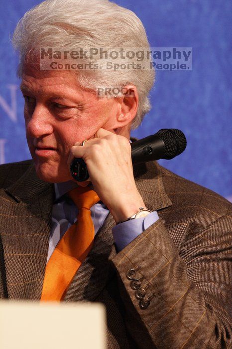 Former President Bill Clinton moderated the discussion between Natalie Portman, Mambidzeni Madzivire, BME graduate student at Mayo Graduate School, Blake Mycoskie, founder of TOMS shoes, and Paul Bell, president of Dell Global Public, during the first plenary session at the CGIU meeting.  Day one of the 2nd Annual Clinton Global Initiative University (CGIU) meeting was held at The University of Texas at Austin, Friday, February 13, 2009.

Filename: SRM_20090213_16593181.jpg
Aperture: f/4.0
Shutter Speed: 1/200
Body: Canon EOS 20D
Lens: Canon EF 300mm f/2.8 L IS