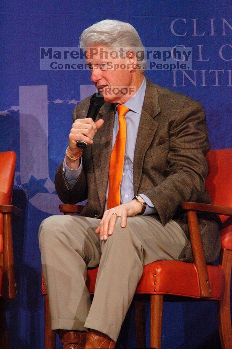 Former President Bill Clinton moderated the discussion between Natalie Portman, Mambidzeni Madzivire, BME graduate student at Mayo Graduate School, Blake Mycoskie, founder of TOMS shoes, and Paul Bell, president of Dell Global Public, during the first plenary session at the CGIU meeting.  Day one of the 2nd Annual Clinton Global Initiative University (CGIU) meeting was held at The University of Texas at Austin, Friday, February 13, 2009.

Filename: SRM_20090213_17174826.jpg
Aperture: f/5.6
Shutter Speed: 1/250
Body: Canon EOS-1D Mark II
Lens: Canon EF 300mm f/2.8 L IS