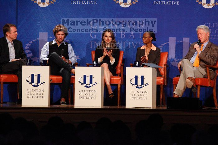 Paul Bell (1-L), president of Dell Global Public, Blake Mycoskie (2-L), founder of TOMS shoes, Natalie Portman (C), Mambidzeni Madzivire (2-R), BME graduate student at Mayo Graduate School, and Former President Bill Clinton (1-R) at the first plenary session of the CGIU meeting.  Day one of the 2nd Annual Clinton Global Initiative University (CGIU) meeting was held at The University of Texas at Austin, Friday, February 13, 2009.

Filename: SRM_20090213_17245911.jpg
Aperture: f/4.0
Shutter Speed: 1/400
Body: Canon EOS-1D Mark II
Lens: Canon EF 300mm f/2.8 L IS