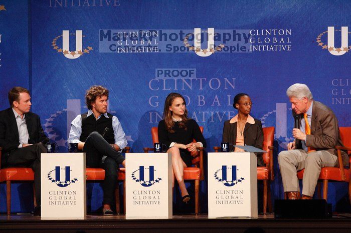 Paul Bell (1-L), president of Dell Global Public, Blake Mycoskie (2-L), founder of TOMS shoes, Natalie Portman (C), Mambidzeni Madzivire (2-R), BME graduate student at Mayo Graduate School, and Former President Bill Clinton (1-R) at the first plenary session of the CGIU meeting.  Day one of the 2nd Annual Clinton Global Initiative University (CGIU) meeting was held at The University of Texas at Austin, Friday, February 13, 2009.

Filename: SRM_20090213_17263226.jpg
Aperture: f/4.0
Shutter Speed: 1/320
Body: Canon EOS-1D Mark II
Lens: Canon EF 300mm f/2.8 L IS