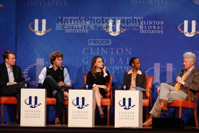 Paul Bell (1-L), president of Dell Global Public, Blake Mycoskie (2-L), founder of TOMS shoes, Natalie Portman (C), Mambidzeni Madzivire (2-R), BME graduate student at Mayo Graduate School, and Former President Bill Clinton (1-R) at the first plenary session of the CGIU meeting.  Day one of the 2nd Annual Clinton Global Initiative University (CGIU) meeting was held at The University of Texas at Austin, Friday, February 13, 2009.

Filename: SRM_20090213_17282341.jpg
Aperture: f/4.0
Shutter Speed: 1/320
Body: Canon EOS-1D Mark II
Lens: Canon EF 300mm f/2.8 L IS