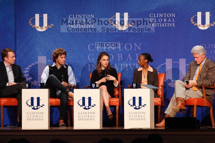 Paul Bell (1-L), president of Dell Global Public, Blake Mycoskie (2-L), founder of TOMS shoes, Natalie Portman (C), Mambidzeni Madzivire (2-R), BME graduate student at Mayo Graduate School, and Former President Bill Clinton (1-R) at the first plenary session of the CGIU meeting.  Day one of the 2nd Annual Clinton Global Initiative University (CGIU) meeting was held at The University of Texas at Austin, Friday, February 13, 2009.

Filename: SRM_20090213_17295067.jpg
Aperture: f/5.0
Shutter Speed: 1/200
Body: Canon EOS-1D Mark II
Lens: Canon EF 300mm f/2.8 L IS