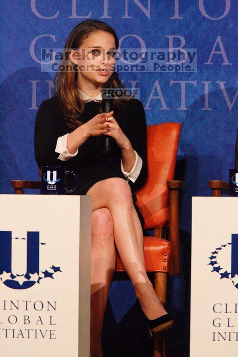 Natalie Portman spoke about micro-loans, especially for women to start their own businesses, in poor and developing countries, at the opening plenary session of the CGIU meeting.  Day one of the 2nd Annual Clinton Global Initiative University (CGIU) meeting was held at The University of Texas at Austin, Friday, February 13, 2009.

Filename: SRM_20090213_17304075.jpg
Aperture: f/5.6
Shutter Speed: 1/250
Body: Canon EOS-1D Mark II
Lens: Canon EF 300mm f/2.8 L IS