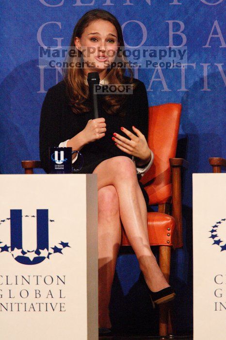 Natalie Portman spoke about micro-loans, especially for women to start their own businesses, in poor and developing countries, at the opening plenary session of the CGIU meeting.  Day one of the 2nd Annual Clinton Global Initiative University (CGIU) meeting was held at The University of Texas at Austin, Friday, February 13, 2009.

Filename: SRM_20090213_17310887.jpg
Aperture: f/5.6
Shutter Speed: 1/250
Body: Canon EOS-1D Mark II
Lens: Canon EF 300mm f/2.8 L IS