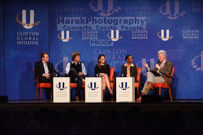 Paul Bell (1-L), president of Dell Global Public, Blake Mycoskie (2-L), founder of TOMS shoes, Natalie Portman (C), Mambidzeni Madzivire (2-R), BME graduate student at Mayo Graduate School, and Former President Bill Clinton (1-R) at the first plenary session of the CGIU meeting.  Day one of the 2nd Annual Clinton Global Initiative University (CGIU) meeting was held at The University of Texas at Austin, Friday, February 13, 2009.

Filename: SRM_20090213_17315695.jpg
Aperture: f/5.0
Shutter Speed: 1/500
Body: Canon EOS-1D Mark II
Lens: Canon EF 80-200mm f/2.8 L