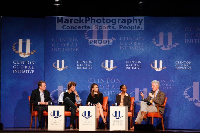 Paul Bell (1-L), president of Dell Global Public, Blake Mycoskie (2-L), founder of TOMS shoes, Natalie Portman (C), Mambidzeni Madzivire (2-R), BME graduate student at Mayo Graduate School, and Former President Bill Clinton (1-R) at the first plenary session of the CGIU meeting.  Day one of the 2nd Annual Clinton Global Initiative University (CGIU) meeting was held at The University of Texas at Austin, Friday, February 13, 2009.

Filename: SRM_20090213_17414404.jpg
Aperture: f/4.0
Shutter Speed: 1/160
Body: Canon EOS-1D Mark II
Lens: Canon EF 80-200mm f/2.8 L