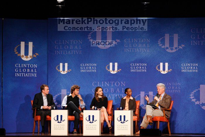 Paul Bell (1-L), president of Dell Global Public, Blake Mycoskie (2-L), founder of TOMS shoes, Natalie Portman (C), Mambidzeni Madzivire (2-R), BME graduate student at Mayo Graduate School, and Former President Bill Clinton (1-R) at the first plenary session of the CGIU meeting.  Day one of the 2nd Annual Clinton Global Initiative University (CGIU) meeting was held at The University of Texas at Austin, Friday, February 13, 2009.

Filename: SRM_20090213_17414506.jpg
Aperture: f/4.0
Shutter Speed: 1/160
Body: Canon EOS-1D Mark II
Lens: Canon EF 80-200mm f/2.8 L