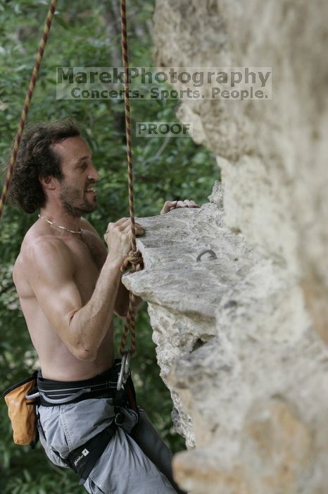 Jason Shear competing.  CTM hosted a speed climbing event at Seismic Wall on Diving for Rocks to benefit the Austin Area Food Bank, Saturday, May 9, 2009.

Filename: SRM_20090509_11214592.jpg
Aperture: f/5.0
Shutter Speed: 1/400
Body: Canon EOS-1D Mark II
Lens: Canon EF 80-200mm f/2.8 L