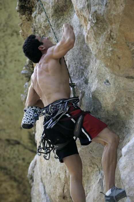 Chris Bottaro on Diving for Rocks (5.10d).  It was another long day of rock climbing at Seismic Wall on Austin's Barton Creek Greenbelt, Sunday, June 090607, 2009.

Filename: SRM_20090607_17433125.jpg
Aperture: f/4.0
Shutter Speed: 1/400
Body: Canon EOS-1D Mark II
Lens: Canon EF 80-200mm f/2.8 L