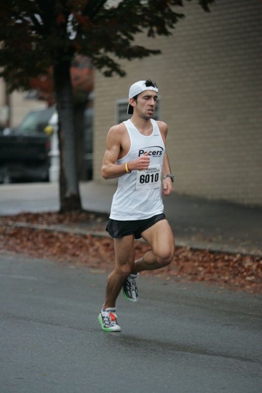 Richmond SunTrust Marathon and McDonald's Half Marathon, on Saturday, November 14, 2009.

Filename: SRM_20091114_08381788.JPG
Aperture: f/2.8
Shutter Speed: 1/800
Body: Canon EOS-1D Mark II
Lens: Canon EF 80-200mm f/2.8 L