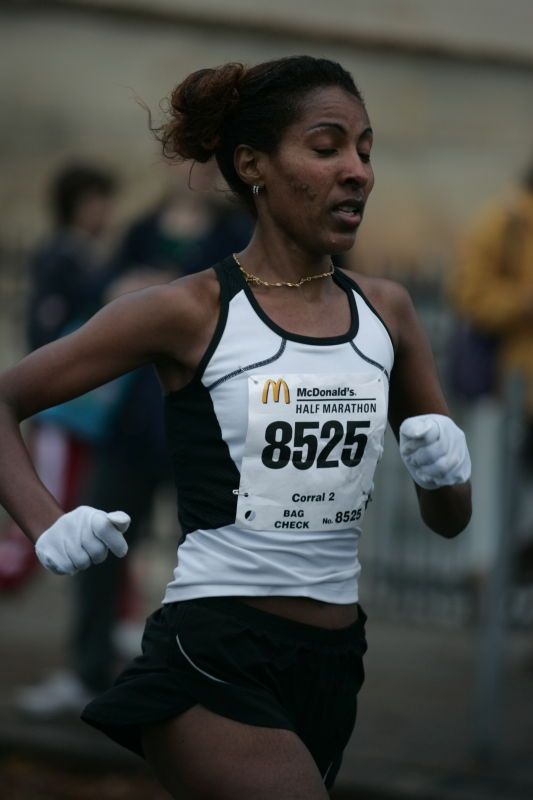 Richmond SunTrust Marathon and McDonald's Half Marathon, on Saturday, November 14, 2009.

Filename: SRM_20091114_08460906.JPG
Aperture: f/2.8
Shutter Speed: 1/1250
Body: Canon EOS-1D Mark II
Lens: Canon EF 80-200mm f/2.8 L