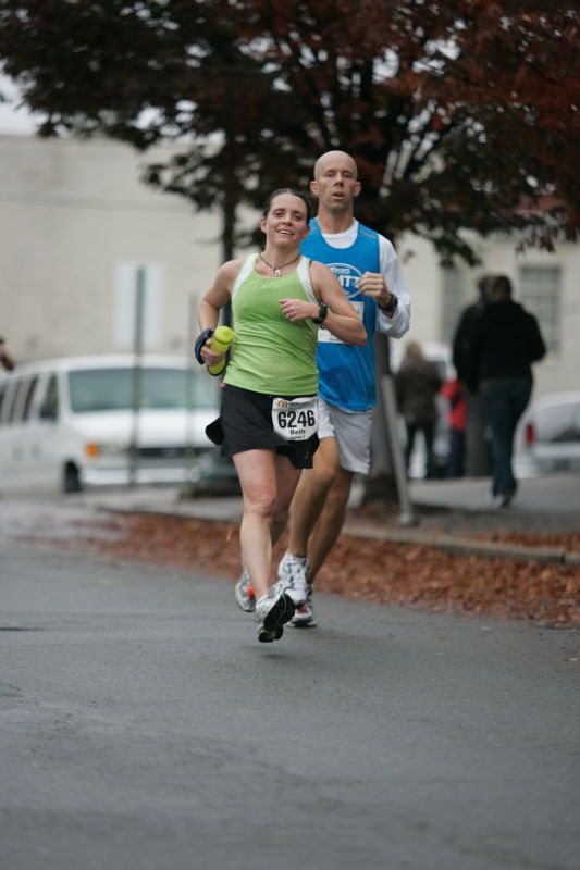 Beth Marek running the Richmond SunTrust Marathon and McDonald's Half Marathon, on Saturday, November 14, 2009.

Filename: SRM_20091114_09100811.JPG
Aperture: f/2.8
Shutter Speed: 1/1600
Body: Canon EOS-1D Mark II
Lens: Canon EF 80-200mm f/2.8 L