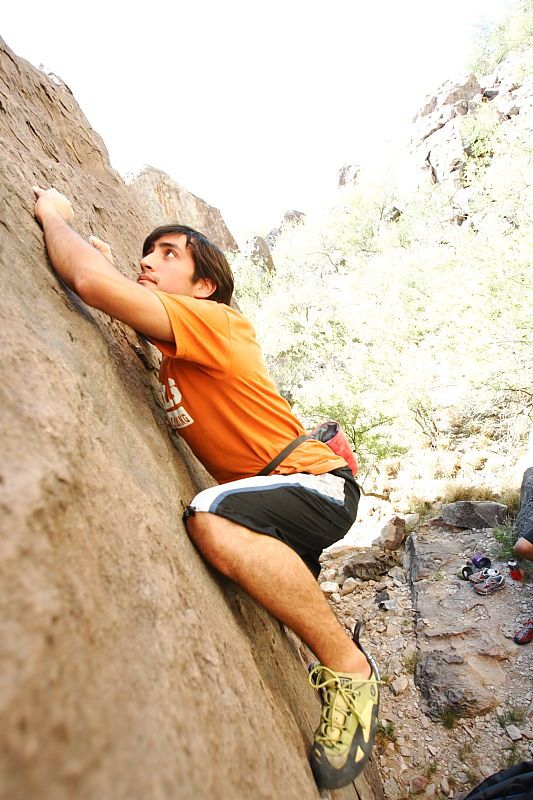 Javier Morales rock climbing in Hueco Tanks State Park and Historic Site during the Hueco Tanks Awesome Fest 2010 trip, Friday, May 21, 2010.

Filename: SRM_20100521_17515051.JPG
Aperture: f/4.0
Shutter Speed: 1/200
Body: Canon EOS-1D Mark II
Lens: Canon EF 16-35mm f/2.8 L