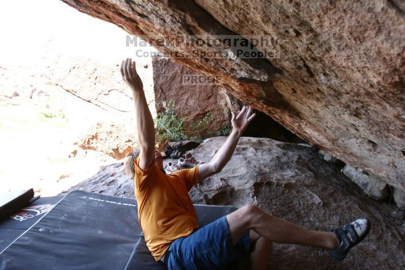 Rock climbing in Hueco Tanks State Park and Historic Site during the Hueco Tanks Awesome Fest 2.0 trip, Saturday, September 04, 2010.

Filename: SRM_20100904_15220965.JPG
Aperture: f/4.0
Shutter Speed: 1/400
Body: Canon EOS 20D
Lens: Canon EF 16-35mm f/2.8 L