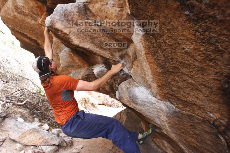 Bouldering in Hueco Tanks on %m/%d/%Y

Filename: SRM_20160219_1604390.jpg
Aperture: f/2.8
Shutter Speed: 1/320
Body: Canon EOS 20D
Lens: Canon EF 16-35mm f/2.8 L