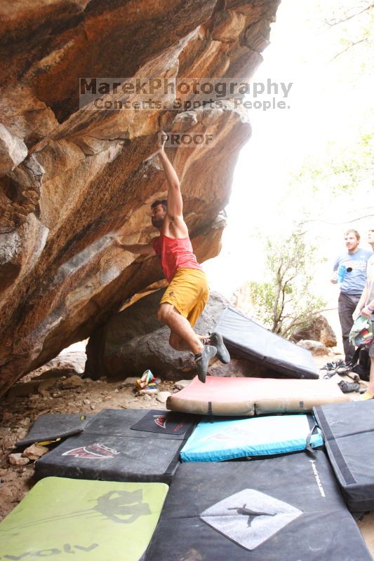 Bouldering in Hueco Tanks on %m/%d/%Y

Filename: SRM_20160219_1609180.jpg
Aperture: f/2.8
Shutter Speed: 1/320
Body: Canon EOS 20D
Lens: Canon EF 16-35mm f/2.8 L