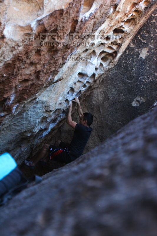 Bouldering in Hueco Tanks on 02/20/2016

Filename: SRM_20160220_1338310.JPG
Aperture: f/2.8
Shutter Speed: 1/250
Body: Canon EOS 20D
Lens: Canon EF 16-35mm f/2.8 L