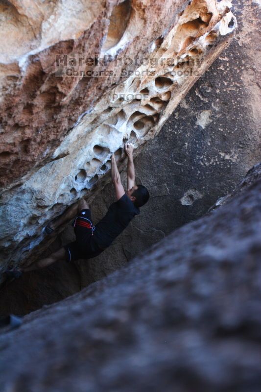 Bouldering in Hueco Tanks on 02/20/2016

Filename: SRM_20160220_1338380.JPG
Aperture: f/2.8
Shutter Speed: 1/250
Body: Canon EOS 20D
Lens: Canon EF 16-35mm f/2.8 L