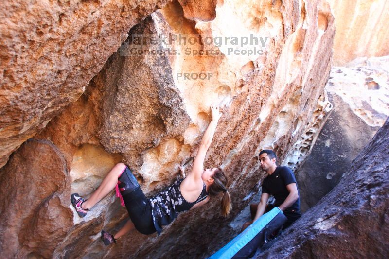 Bouldering in Hueco Tanks on 02/20/2016

Filename: SRM_20160220_1404420.JPG
Aperture: f/2.8
Shutter Speed: 1/250
Body: Canon EOS 20D
Lens: Canon EF 16-35mm f/2.8 L