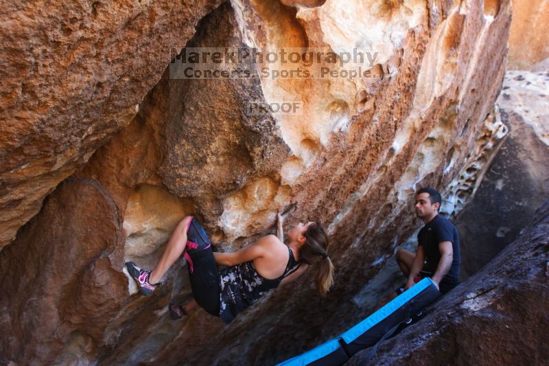 Bouldering in Hueco Tanks on 02/20/2016

Filename: SRM_20160220_1406350.JPG
Aperture: f/2.8
Shutter Speed: 1/250
Body: Canon EOS 20D
Lens: Canon EF 16-35mm f/2.8 L