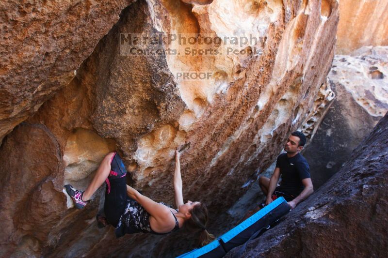 Bouldering in Hueco Tanks on 02/20/2016

Filename: SRM_20160220_1406360.JPG
Aperture: f/2.8
Shutter Speed: 1/250
Body: Canon EOS 20D
Lens: Canon EF 16-35mm f/2.8 L