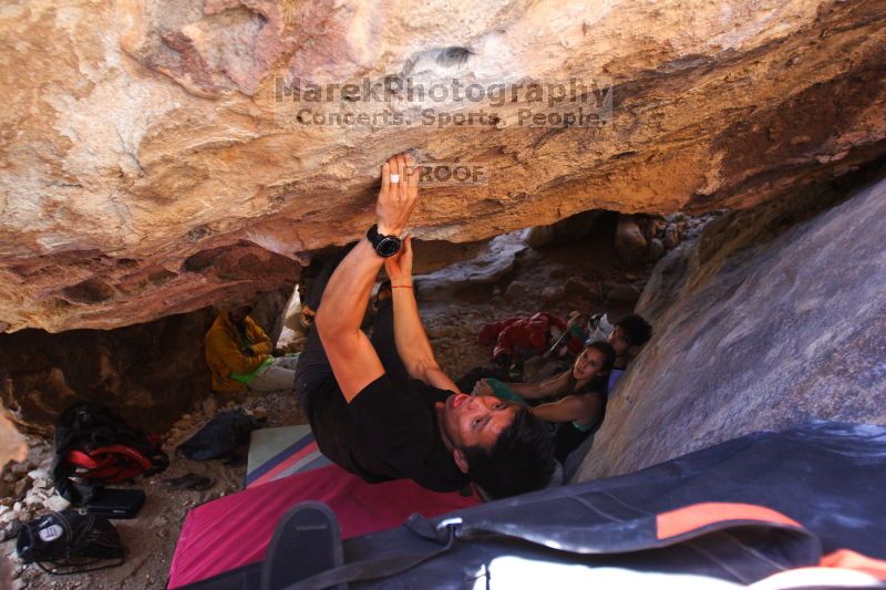 Bouldering in Hueco Tanks on 02/27/2016 with Blue Lizard Climbing and Yoga

Filename: SRM_20160227_1440281.JPG
Aperture: f/2.8
Shutter Speed: 1/250
Body: Canon EOS 20D
Lens: Canon EF 16-35mm f/2.8 L