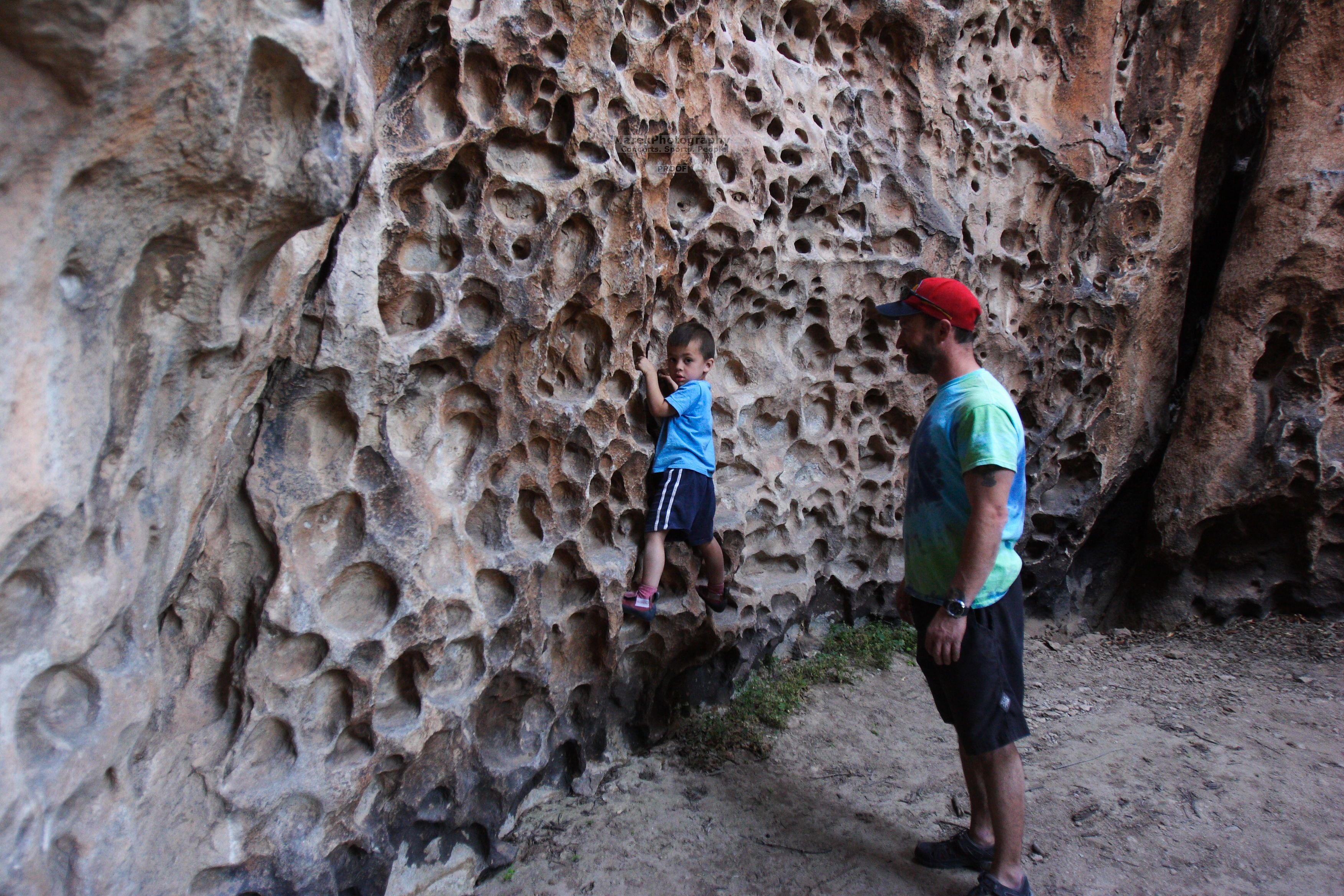 Bouldering in Hueco Tanks on 03/26/2016 with Blue Lizard Climbing and Yoga

Filename: SRM_20160326_1548111.jpg
Aperture: f/2.8
Shutter Speed: 1/100
Body: Canon EOS 20D
Lens: Canon EF 16-35mm f/2.8 L