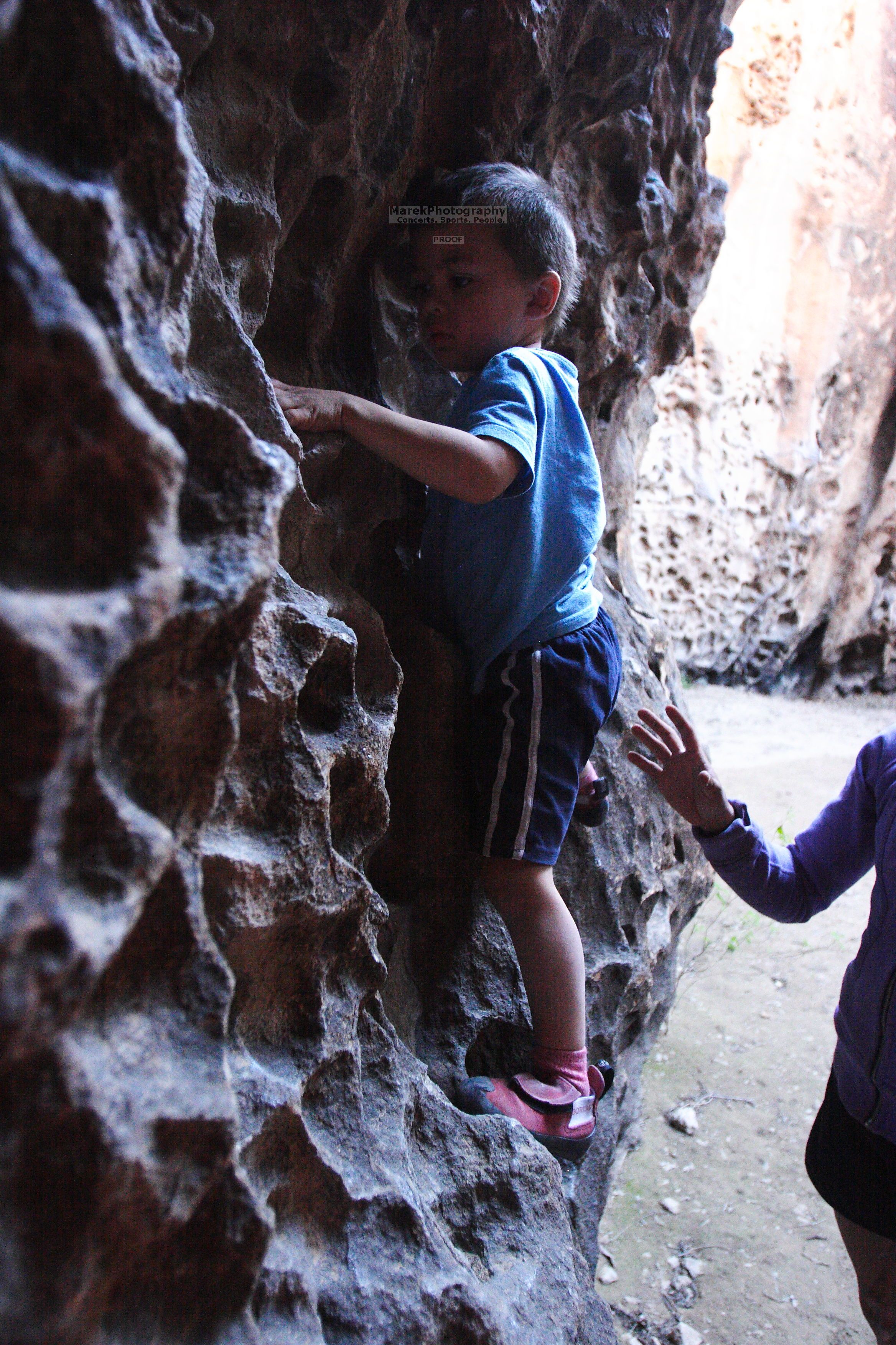 Bouldering in Hueco Tanks on 03/26/2016 with Blue Lizard Climbing and Yoga

Filename: SRM_20160326_1557240.jpg
Aperture: f/2.8
Shutter Speed: 1/100
Body: Canon EOS 20D
Lens: Canon EF 16-35mm f/2.8 L