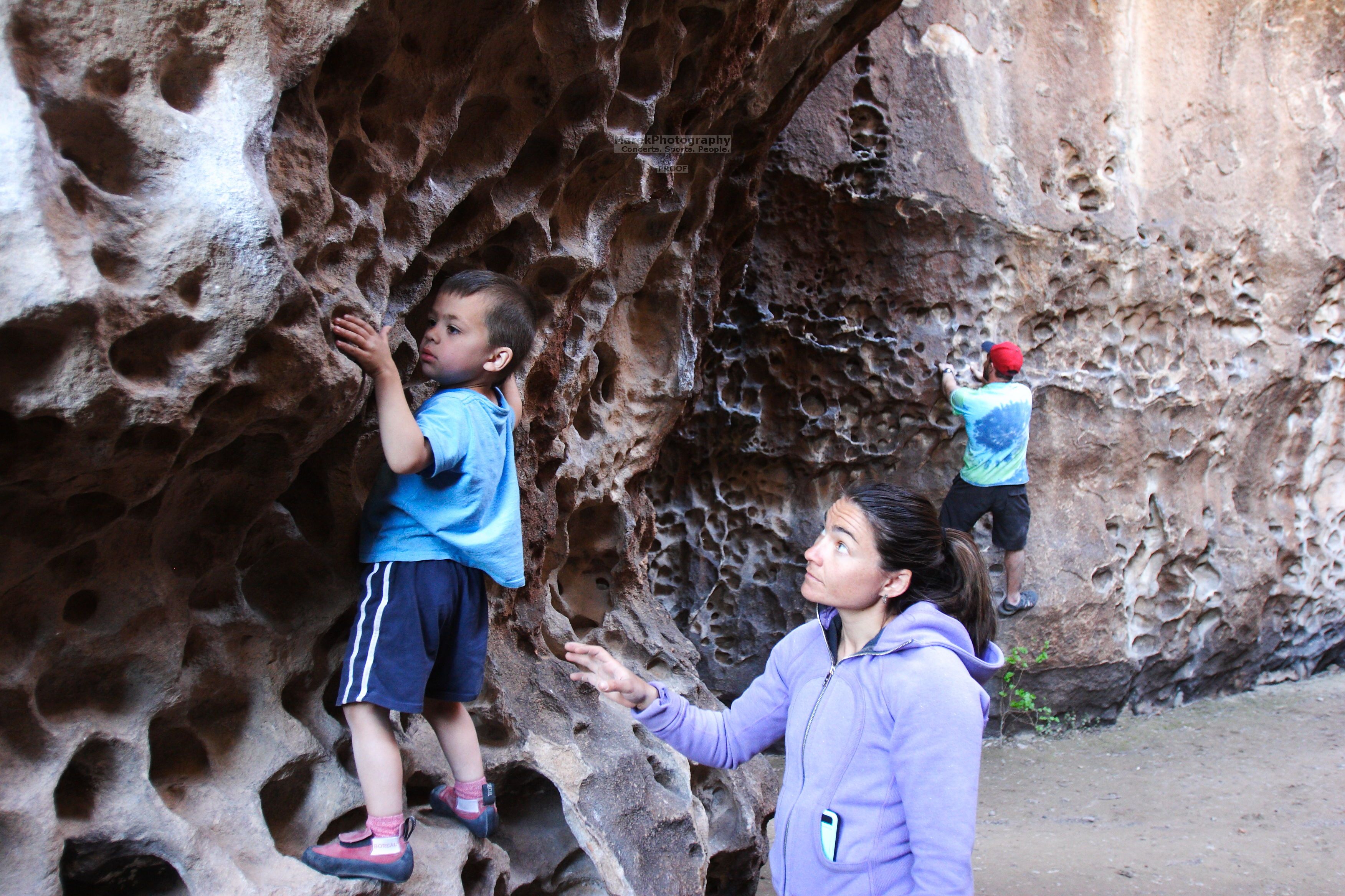 Bouldering in Hueco Tanks on 03/26/2016 with Blue Lizard Climbing and Yoga

Filename: SRM_20160326_1559281.jpg
Aperture: f/2.8
Shutter Speed: 1/50
Body: Canon EOS 20D
Lens: Canon EF 16-35mm f/2.8 L