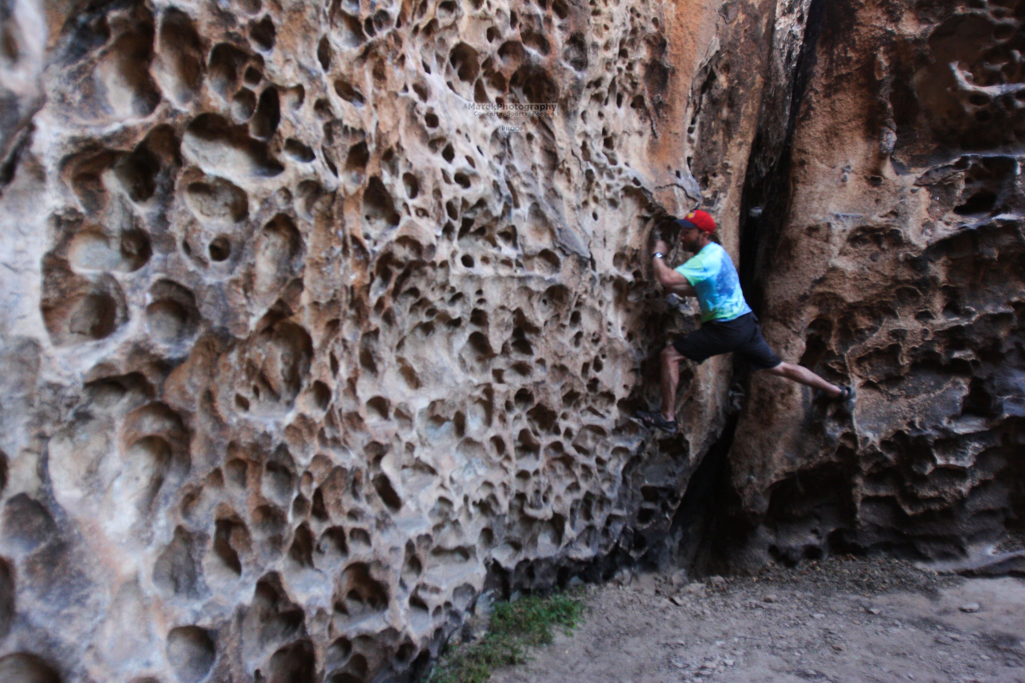 Bouldering in Hueco Tanks on 03/26/2016 with Blue Lizard Climbing and Yoga

Filename: SRM_20160326_1602011.jpg
Aperture: f/2.8
Shutter Speed: 1/80
Body: Canon EOS 20D
Lens: Canon EF 16-35mm f/2.8 L