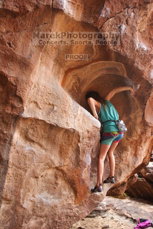 Bouldering in Hueco Tanks on 04/10/2016 with Blue Lizard Climbing and Yoga

Filename: SRM_20160410_1525330.jpg
Aperture: f/2.8
Shutter Speed: 1/250
Body: Canon EOS 20D
Lens: Canon EF 16-35mm f/2.8 L