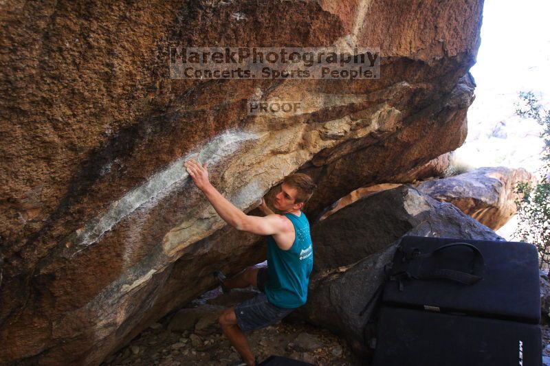 Bouldering in Hueco Tanks on 04/11/2016 with Blue Lizard Climbing and Yoga

Filename: SRM_20160411_1650590.jpg
Aperture: f/3.2
Shutter Speed: 1/400
Body: Canon EOS 20D
Lens: Canon EF 16-35mm f/2.8 L