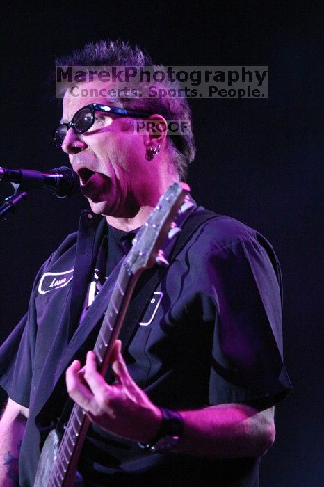 The Offspring performs on the 99X stage on the second day of Music Midtown, 2004.

Filename: IMG_6693.jpg
Aperture: f/2.8
Shutter Speed: 1/250
Body: Canon EOS DIGITAL REBEL
Lens: Canon EF 80-200mm f/2.8 L