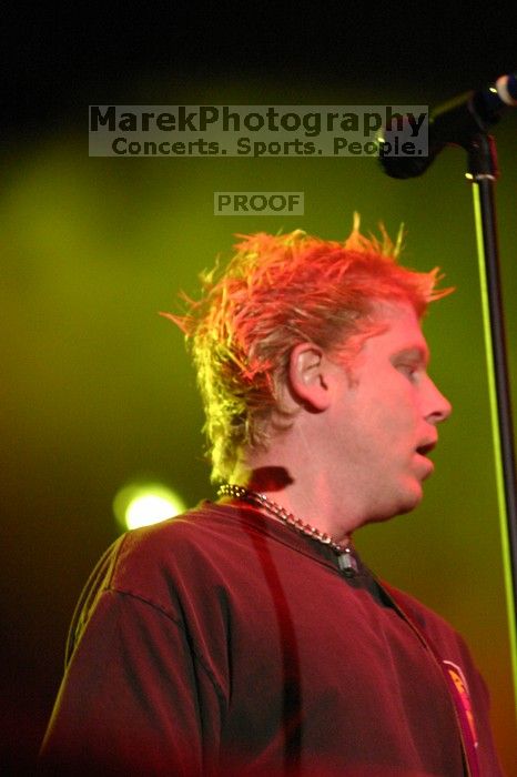 The Offspring performs on the 99X stage on the second day of Music Midtown, 2004.

Filename: IMG_6683.jpg
Aperture: f/3.2
Shutter Speed: 1/250
Body: Canon EOS DIGITAL REBEL
Lens: Canon EF 80-200mm f/2.8 L