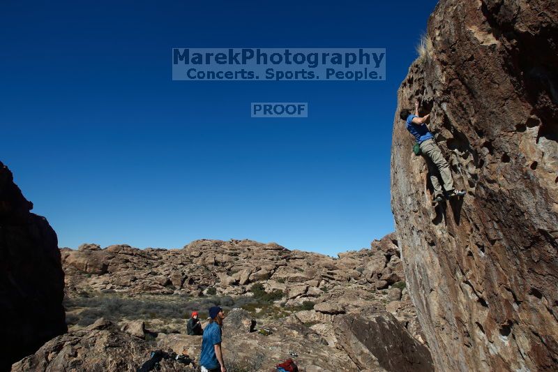 

Filename: SRM_20170129_1319550.jpg
Aperture: f/8.0
Shutter Speed: 1/250
Body: Canon EOS-1D Mark II
Lens: Canon EF 16-35mm f/2.8 L