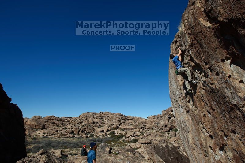 

Filename: SRM_20170129_1320011.jpg
Aperture: f/8.0
Shutter Speed: 1/250
Body: Canon EOS-1D Mark II
Lens: Canon EF 16-35mm f/2.8 L