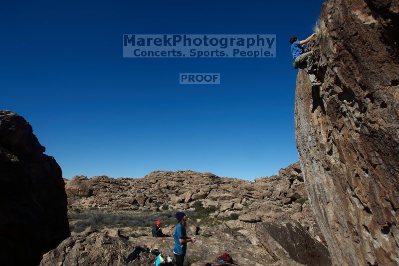 

Filename: SRM_20170129_1320370.jpg
Aperture: f/8.0
Shutter Speed: 1/250
Body: Canon EOS-1D Mark II
Lens: Canon EF 16-35mm f/2.8 L