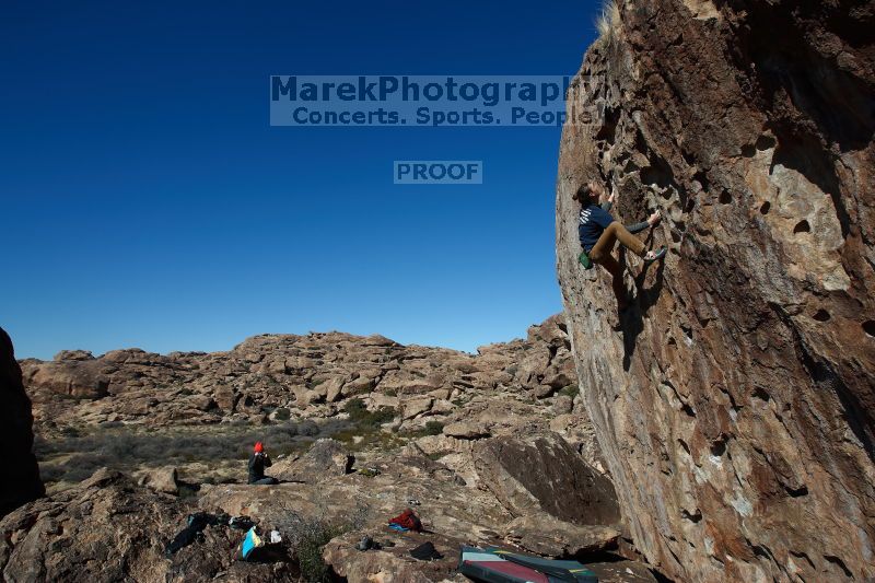 

Filename: SRM_20170129_1323490.jpg
Aperture: f/8.0
Shutter Speed: 1/250
Body: Canon EOS-1D Mark II
Lens: Canon EF 16-35mm f/2.8 L