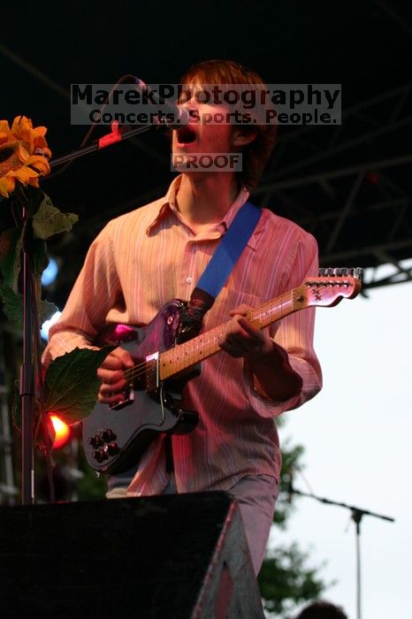 The Whigs perform on the third day of Music Midtown, 2004.

Filename: IMG_7066.jpg
Aperture: f/4.5
Shutter Speed: 1/250
Body: Canon EOS DIGITAL REBEL
Lens: Canon EF 80-200mm f/2.8 L