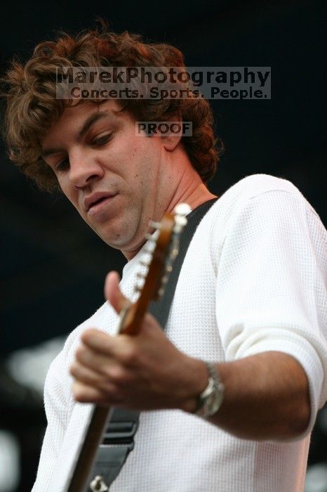 Ween performs on the 96 Rock stage on the third day of Music Midtown, 2004.

Filename: IMG_7000.jpg
Aperture: f/3.5
Shutter Speed: 1/320
Body: Canon EOS DIGITAL REBEL
Lens: Canon EF 80-200mm f/2.8 L