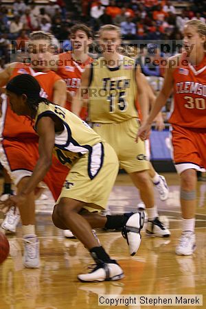 The Georgia Tech women's basketball team played Clemson.

Filename: img_0715_std.jpg
Aperture: f/2.8
Shutter Speed: 1/320
Body: Canon EOS DIGITAL REBEL
Lens: Canon EF 80-200mm f/2.8 L