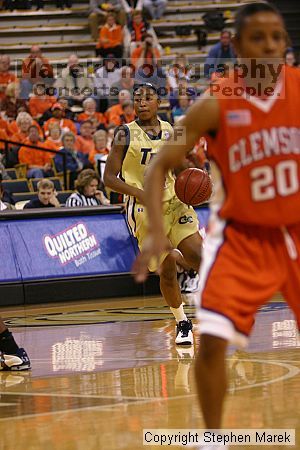 The Georgia Tech women's basketball team played Clemson.

Filename: img_0695_std.jpg
Aperture: f/2.8
Shutter Speed: 1/320
Body: Canon EOS DIGITAL REBEL
Lens: Canon EF 80-200mm f/2.8 L