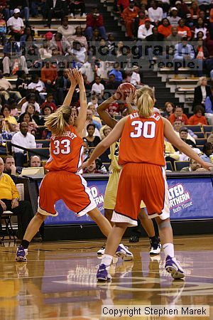 The Georgia Tech women's basketball team played Clemson.

Filename: img_0694_std.jpg
Aperture: f/2.8
Shutter Speed: 1/320
Body: Canon EOS DIGITAL REBEL
Lens: Canon EF 80-200mm f/2.8 L