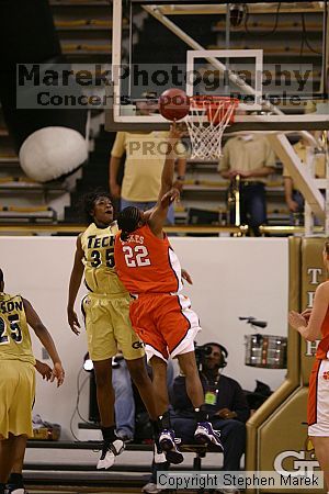 The Georgia Tech women's basketball team played Clemson.

Filename: img_0699_std.jpg
Aperture: f/2.8
Shutter Speed: 1/320
Body: Canon EOS DIGITAL REBEL
Lens: Canon EF 80-200mm f/2.8 L