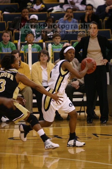 The Georgia Tech women's basketball team played Wake Forest.

Filename: IMG_1138.jpg
Aperture: f/2.8
Shutter Speed: 1/320
Body: Canon EOS DIGITAL REBEL
Lens: Canon EF 80-200mm f/2.8 L