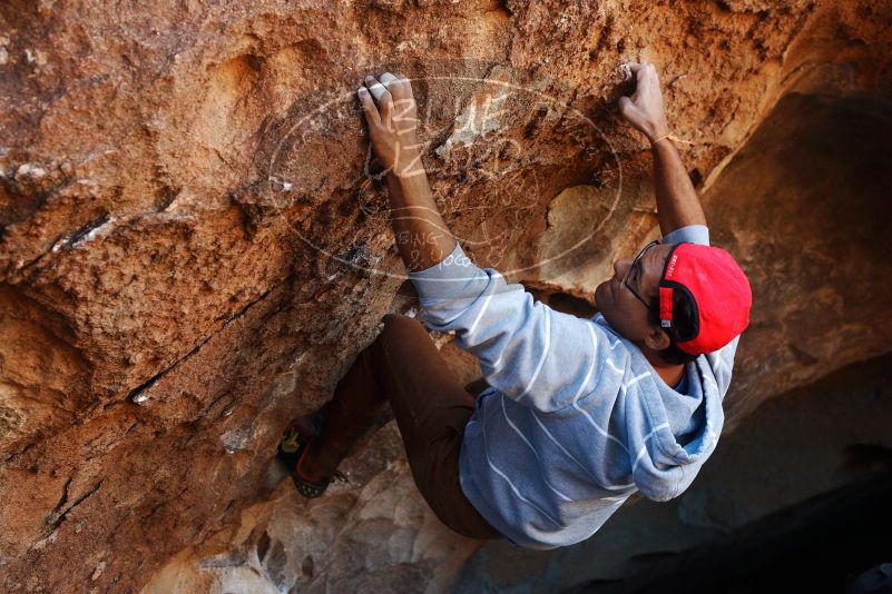 Bouldering in Hueco Tanks on 11/02/2018 with Blue Lizard Climbing and Yoga

Filename: SRM_20181102_1100410.jpg
Aperture: f/4.0
Shutter Speed: 1/320
Body: Canon EOS-1D Mark II
Lens: Canon EF 50mm f/1.8 II